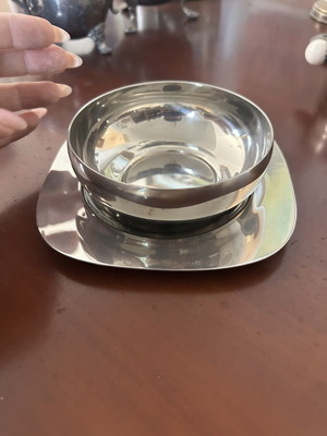 Vintage bowl stainless steel, like new