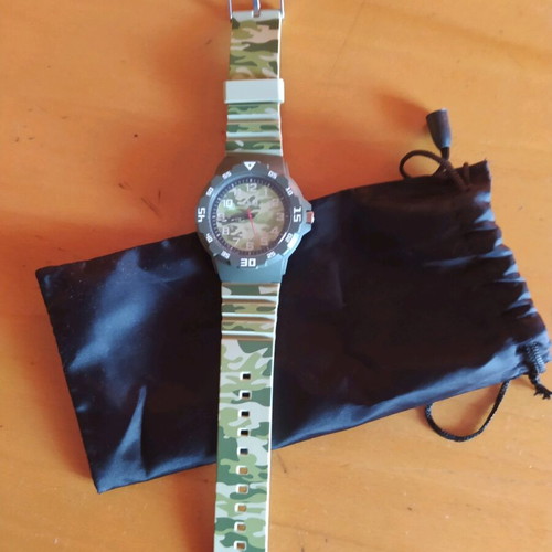 Q&Q men's watch new with camouflage strap and 10 bar waterproof
