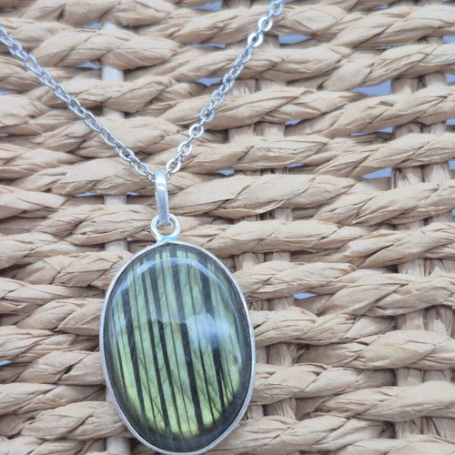 Labradorite Oval Shaped Silver 925 Necklace with Steel Chain new