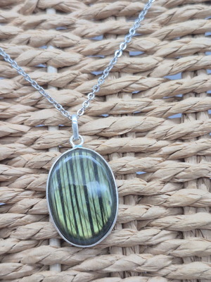 Labradorite Oval Shaped Silver 925 Necklace with Steel Chain new