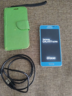 Samsung Galaxy Alpha μεταχειρισμένο με Samsung SGH-E250 και αξεσουάρ