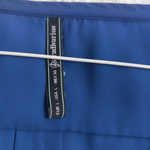Stradivarius blue shirt like new, wrinkle-free fabric, size L