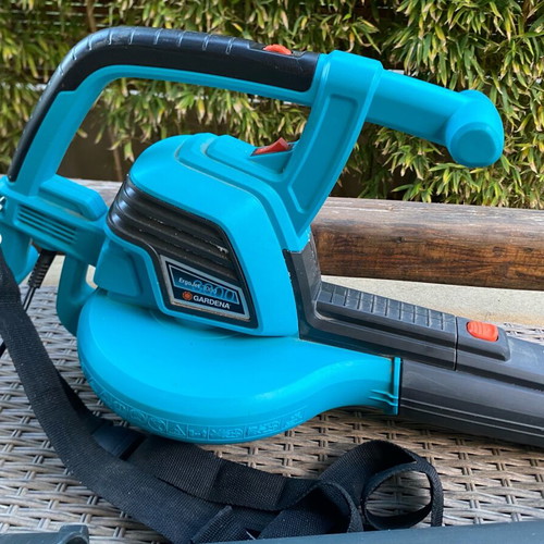 Gardena ErgoJet 3000 blower and vacuum like new