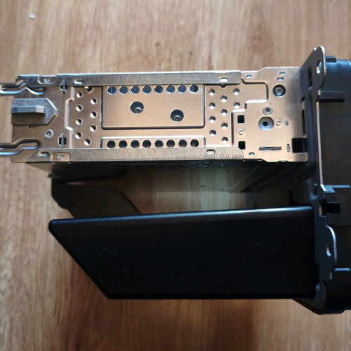 Radio CD VW Polo 2014 RCD 215 new with storage case
