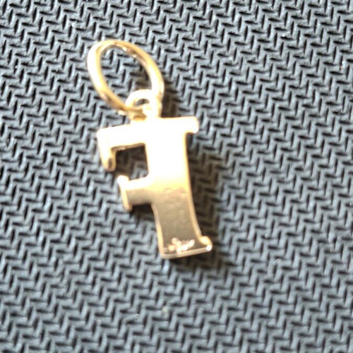Gold monogram 14 carat like new, 3×1.5 cm, 1.97 grams