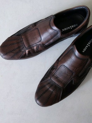 Robinson men's leather shoes brown like new, slip-ons