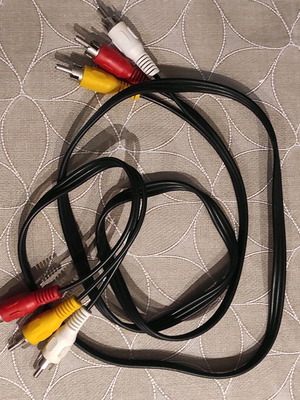 RCA Cable 3x like new, 1.2m male to male