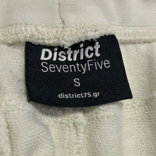 District white bermuda shorts size S