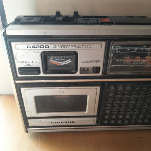 Grundig C4200 Automatic vintage radio cassette player used