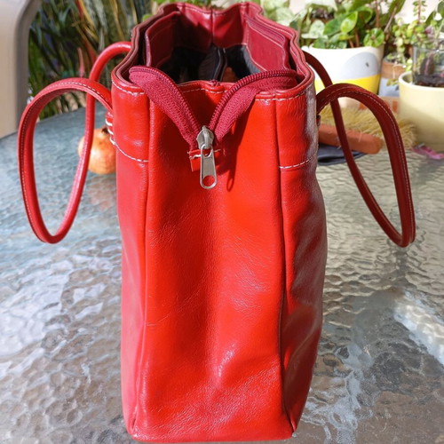 Thiros shoulder bag red eco leather like new