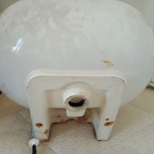 Bathroom sink used for installation on cabinet