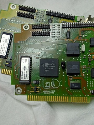 Seagate ST-11M/11R 8-Bit ISA RLL/MFM Hard Drive Controller used