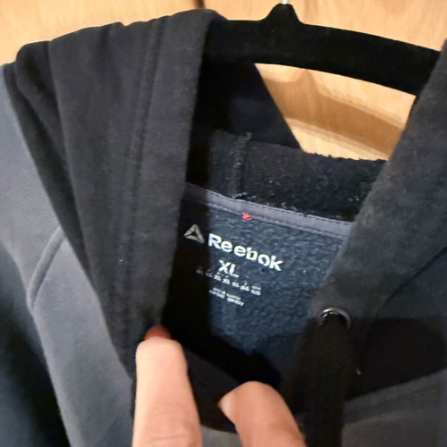 Reebok men's hoodie with pockets used, gray, XL