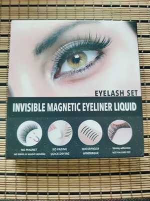 Magnetic eyelashes set with eyeliner and applicator, new, 3 pairs
