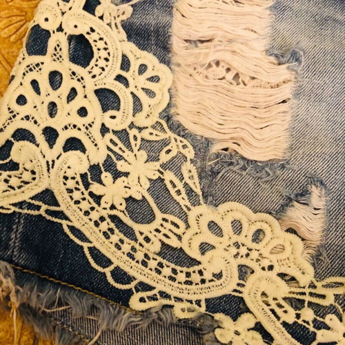 Mymoo jean short with crochet details like new, blue, size M