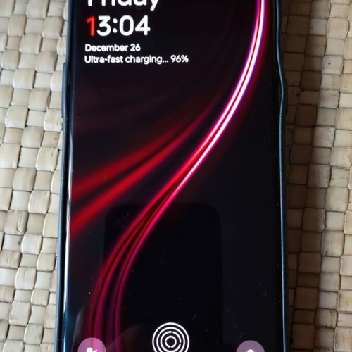 OnePlus 9 Pro green 8GB RAM 128GB Dual SIM like new with new battery
