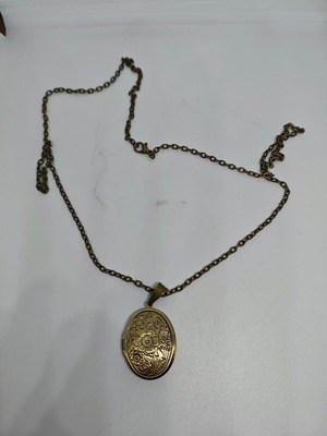 Vintage Locket with Embossed Floral Design like new