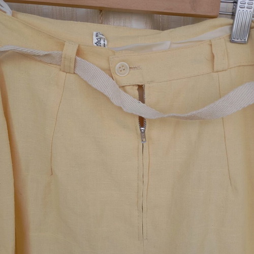 Vintage 50s skirt used, high waist, pastel yellow, size XS