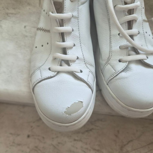 Fluchos sneaker white with gold and brown details, like new, size 36