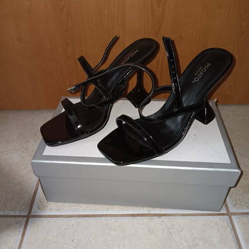 Migato sandals new, high heels, size 36, black