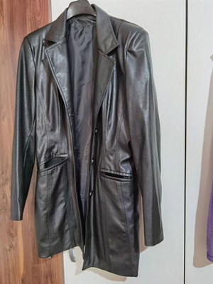 Black leather jacket made of faux leather like new, size M