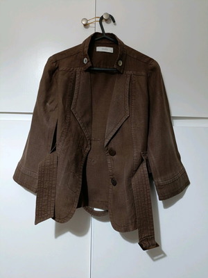 Linen jacket ysatis No 2 with detachable belt like new, brown