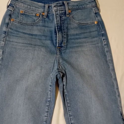 Gap women's jeans 27 regular new, blue
