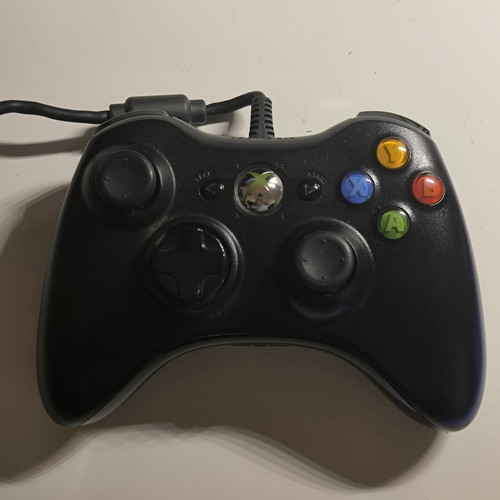 Xbox 360 controller with breakaway plug used, compatible with PC and emulators
