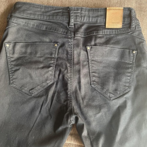 Stradivarius black jeans like new with rips size S