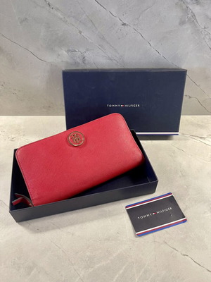 Tommy Hilfiger red faux leather wallet like new