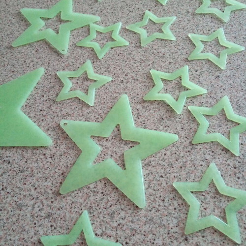 Glow in the dark stars set of 14 pieces