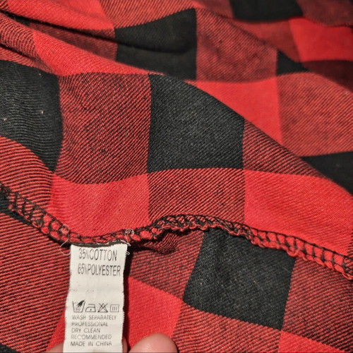 Long women's checkered shirt like new, black and red