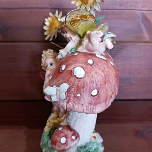 Vintage decorative figurine children on mushrooms new