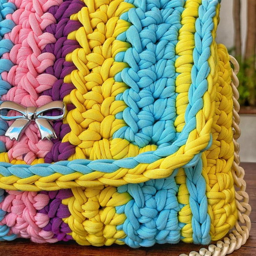 Rainbow Charm handmade knitted crossbody bag new, multicolor