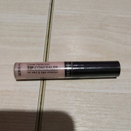 The Saem Cover Perfection Tip Concealer new, high coverage, SPF28