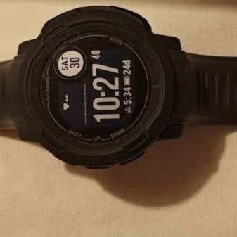 Garmin Instinct 2s like new with box and charger