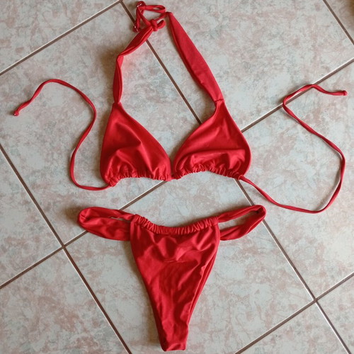 Red bikini size M like new