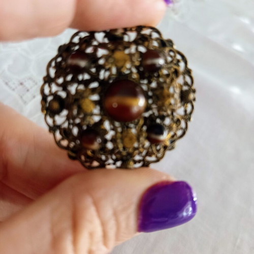 Vintage Baroque brooch used with brown stones and filigree detail
