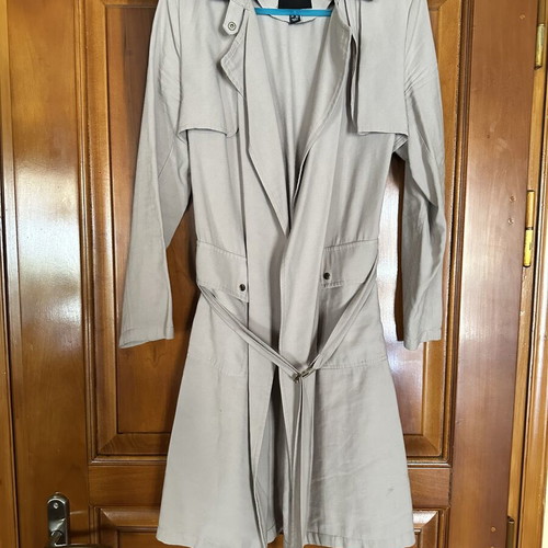 New Look women's trench coat used, size M, beige