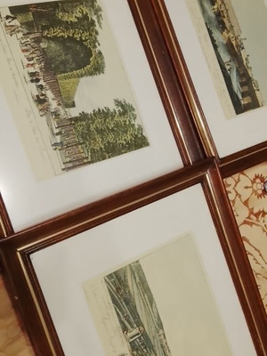 Vintage gravure prints used, set of 3 with wooden frame