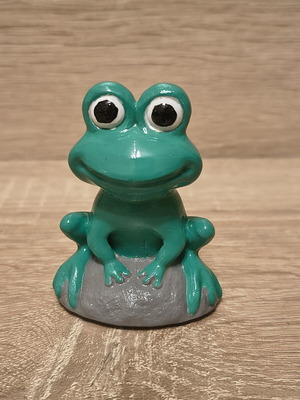 Handmade decorative frog for indoor and outdoor use