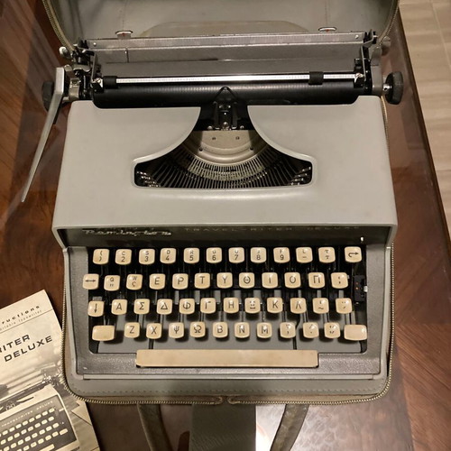 Travel-Riter Deluxe Remington typewriter 1959 with Greek keyboard