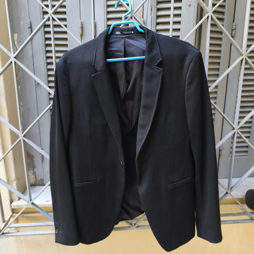 Zara black jacket like new