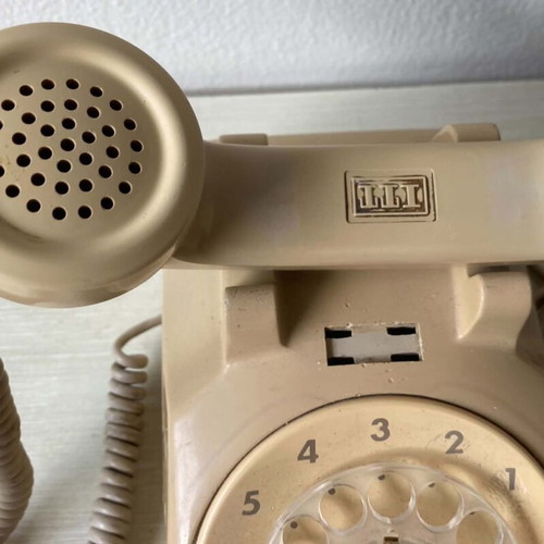 Vintage τηλέφωνο ITT ελληνικής κατασκευής 1977 μεταχειρισμένο