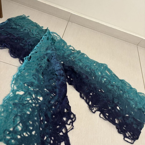 Scarf used in impressive blue color