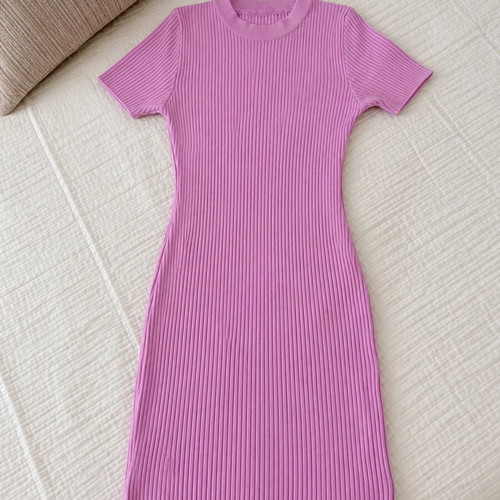 Ribbed pink knitted fitted dress like new, size S