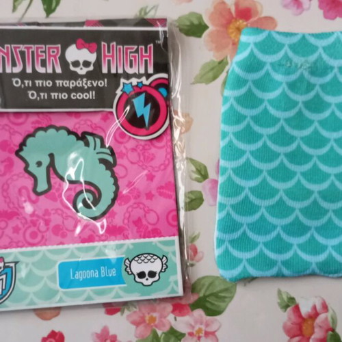 Monster High fabric cases by Mattel like new, 12 pieces