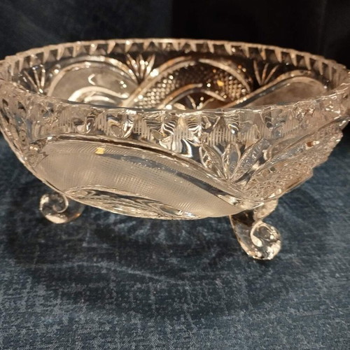 Crystal cup with feet used