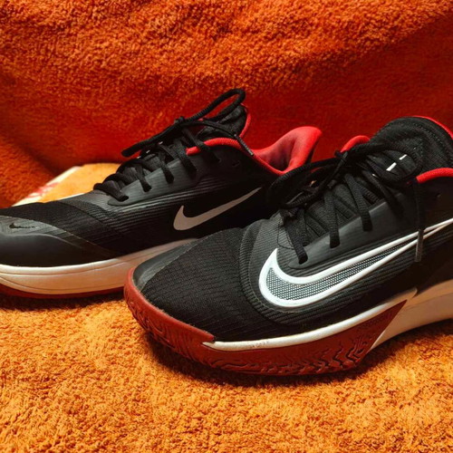 Nike Precision 7 basketball shoes size 44 black white red