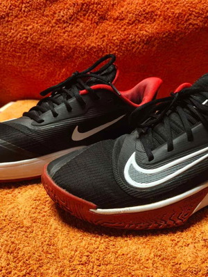 Nike Precision 7 basketball shoes size 44 black white red